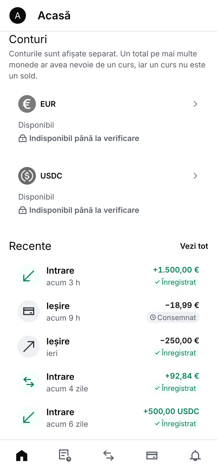 Conturile în euro și USDC pe ecranul Acasă, fiecare marcat „Indisponibil până la verificare” în locul soldului
